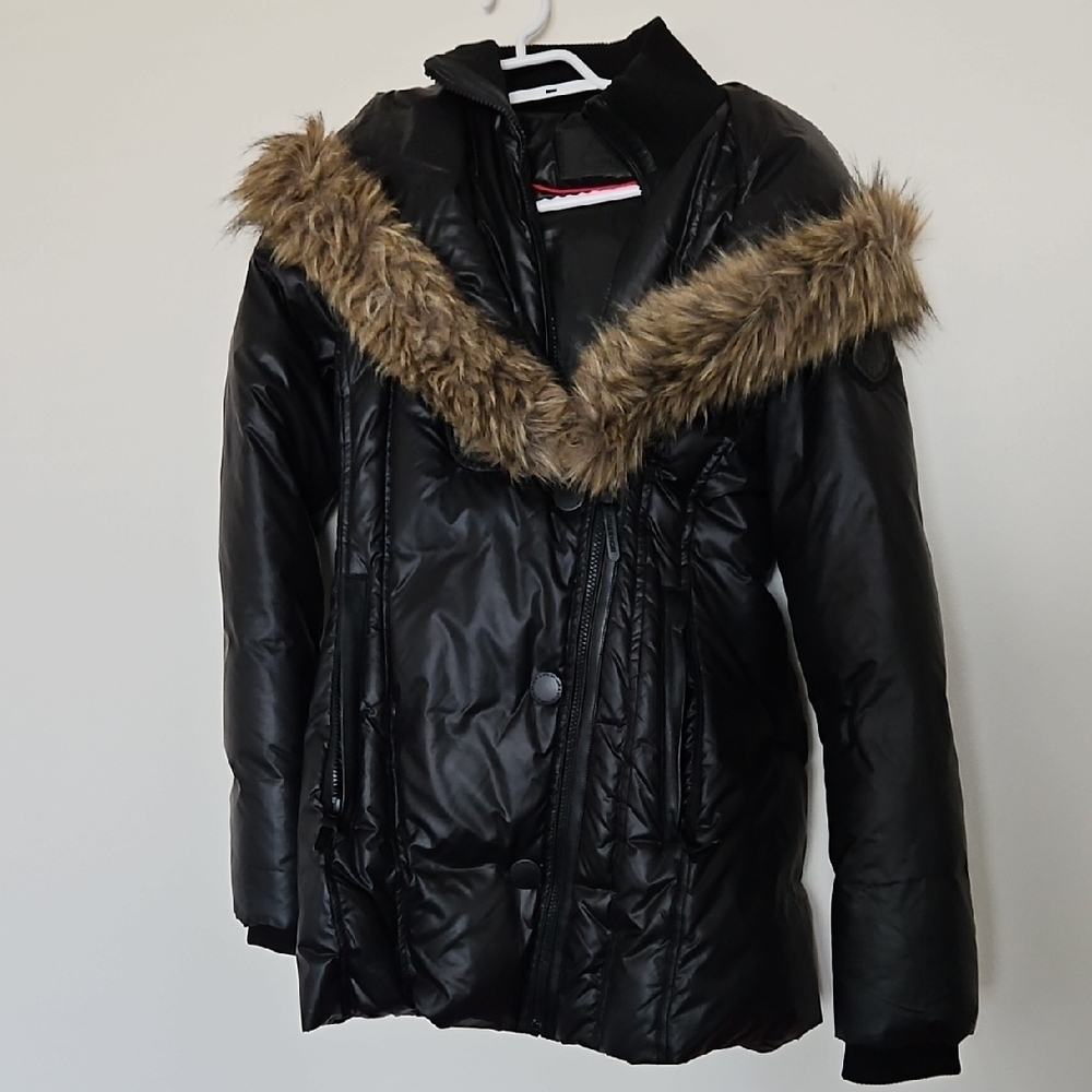 RUDSAK Black Puffer Coat with Faux Fur Trim